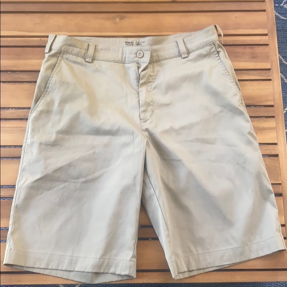 Nike dri-fit golf shorts